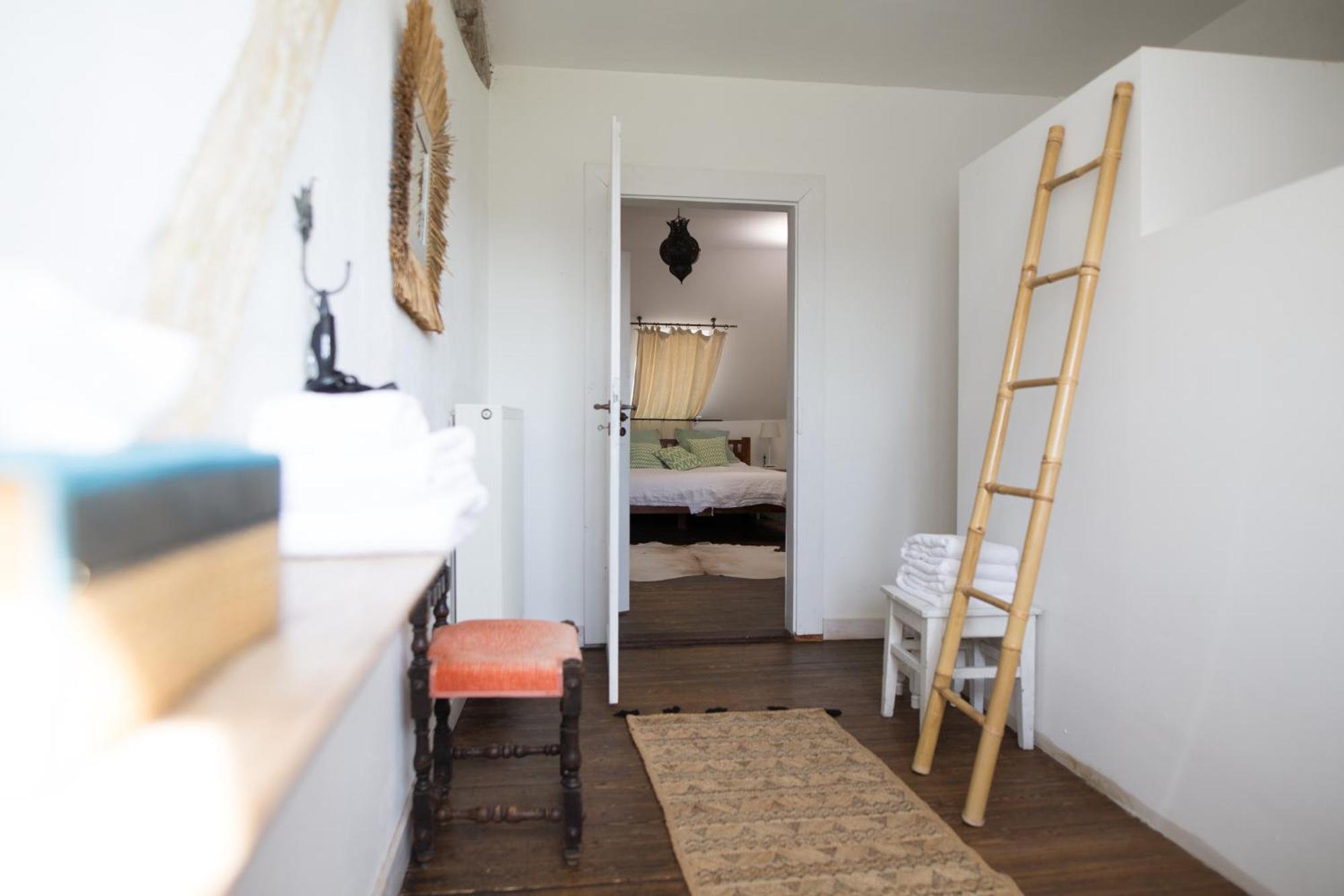 Liegen;Schaft Guesthouse Oestrich-Winkel Rum bild